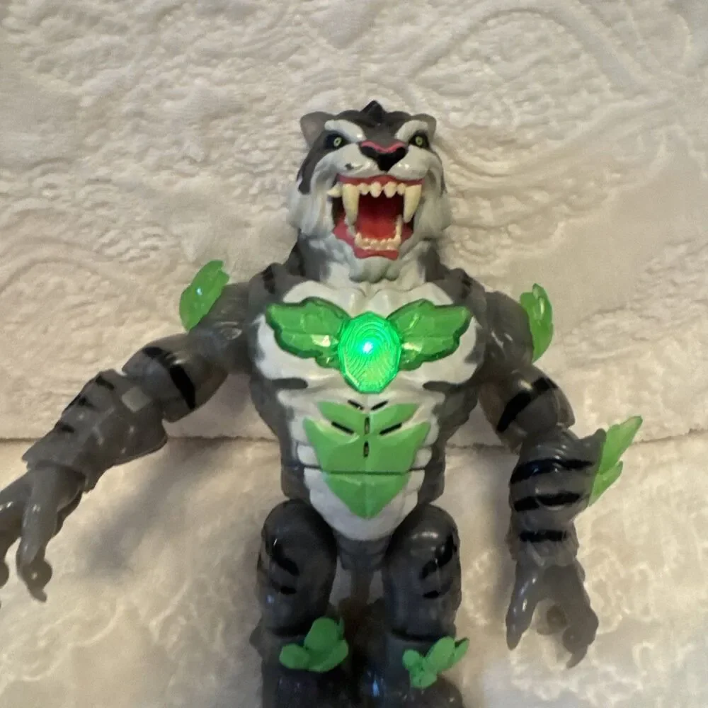 MrBeast Lab Stealth Strike Big Cat Beast Creator Tiger Action Figure Sound Light